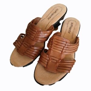 Softspots Size 8M Leather Women's Tan Woven Wedge 2" Heel Sandals